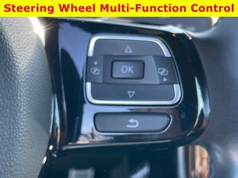Used 2019 Volkswagen Beetle 2.0T Final Edition SEL FWD image 21