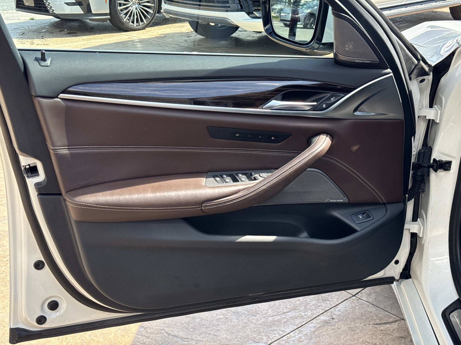Used 2019 BMW 540i RWD image 11