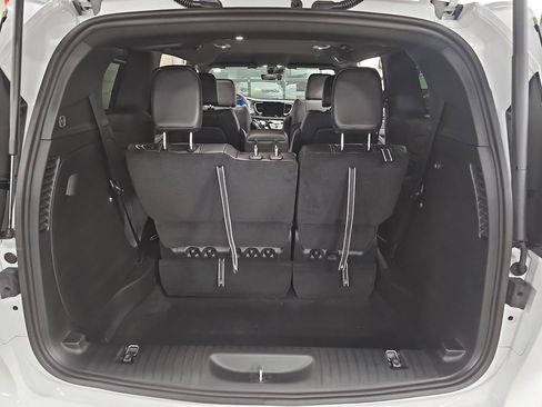 New 2026 Chrysler Voyager LX image 13