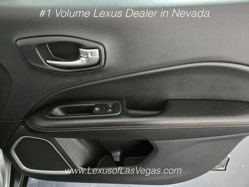 Used 2020 Jeep Compass Latitude FWD image 23