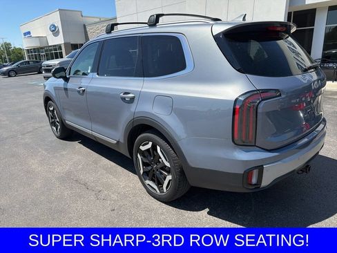 Used 2023 Kia Telluride EX FWD image 2