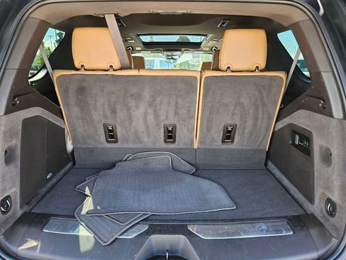 Used 2021 Cadillac Escalade Sport w/ Driver Assist Tech Package AWD/4WD image 32