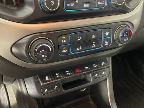Used 2018 Chevrolet Colorado ZR2 w/ ZR2 Dusk Special Edition AWD/4WD image 8