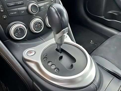 Used 2009 Nissan 370Z Touring w/ Sport Pkg RWD image 24