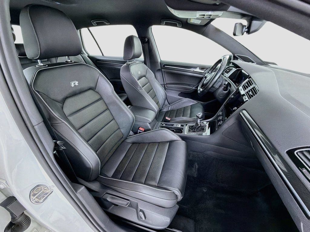 Used 2019 Volkswagen Golf R 4-Door AWD/4WD image 26