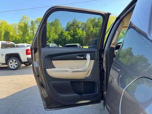 Used 2012 GMC Acadia SLT AWD/4WD image 10