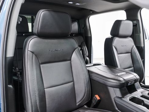 Used 2024 GMC Sierra 2500 Denali w/ Denali Reserve Package image 38