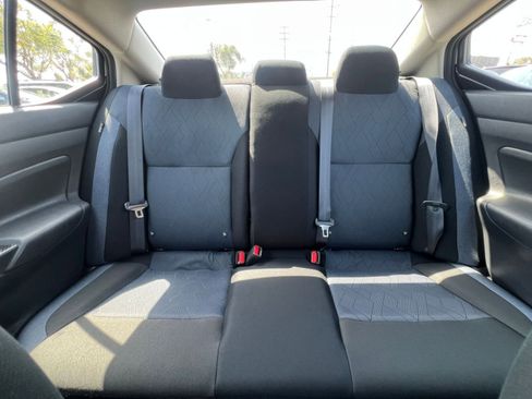 Used 2025 Nissan Versa SV FWD image 43
