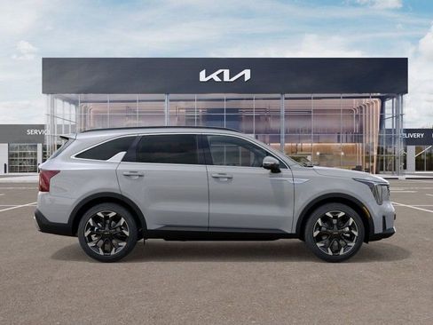 New 2026 Kia Sorento SX FWD image 8