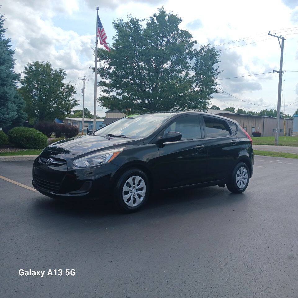 Used 2016 Hyundai Accent SE FWD image 1