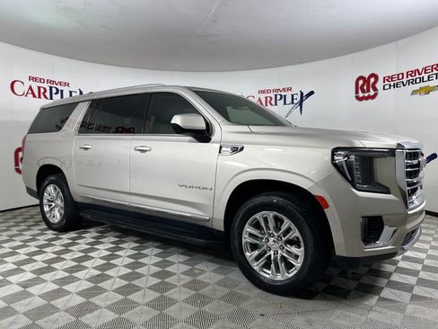 Used 2023 GMC Yukon XL SLT RWD image 1