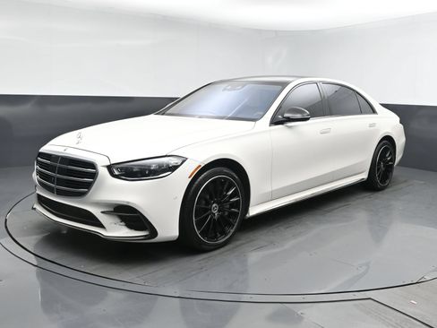Used 2023 Mercedes-Benz S 500 4MATIC image 1