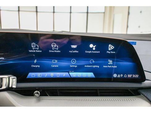 New 2026 Cadillac Optiq Luxury 2 image 29
