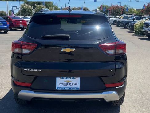 Used 2023 Chevrolet TrailBlazer LT FWD image 6