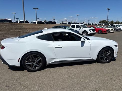 Used 2026 Ford Mustang Premium RWD image 5