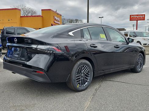New 2026 Nissan Sentra SV w/ SV Convenience Package image 4
