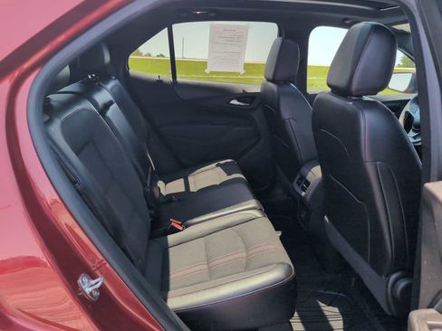 Used 2023 Chevrolet Equinox RS FWD image 26