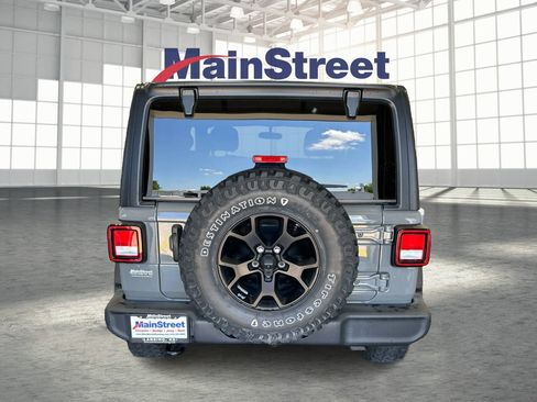 Used 2022 Jeep Wrangler Sport AWD/4WD image 4