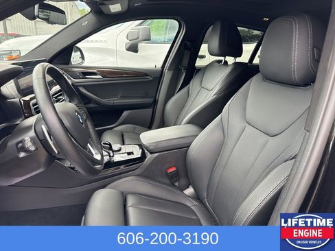 Used 2024 BMW X4 xDrive30i w/ Parking Assistance Package image 16