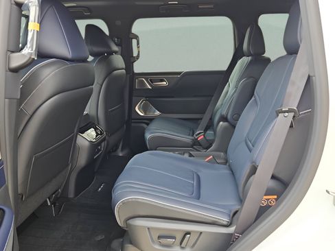 New 2026 INFINITI QX80 4WD w/ Sport Exterior Package image 11