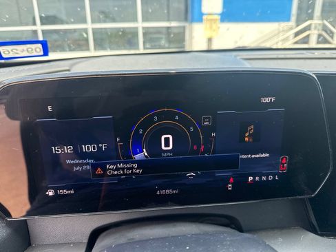 Used 2024 Chevrolet Traverse LT w/ Midnight/Sport Edition FWD image 21