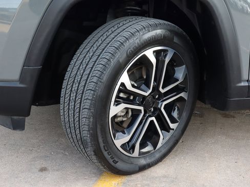 Used 2022 Jeep Compass Limited image 16