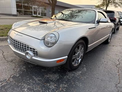 Used 2004 Ford Thunderbird RWD image 2