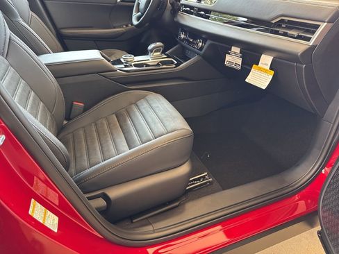 New 2025 Mitsubishi Outlander SE image 29