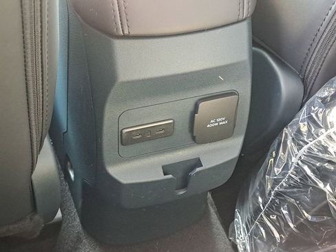 New 2025 Ford Maverick Lariat w/ Black Appearance Package AWD/4WD image 22