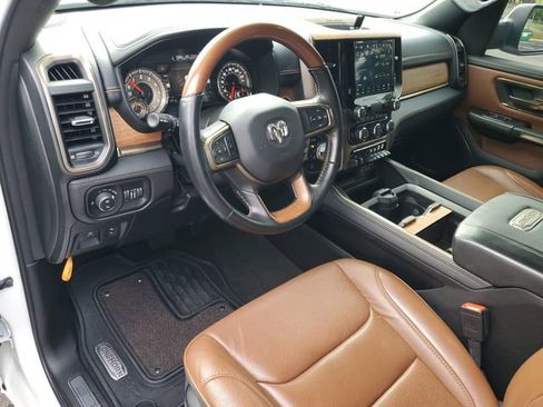 Used 2022 RAM 1500 Limited w/ Body Color Bumper Group AWD/4WD image 6