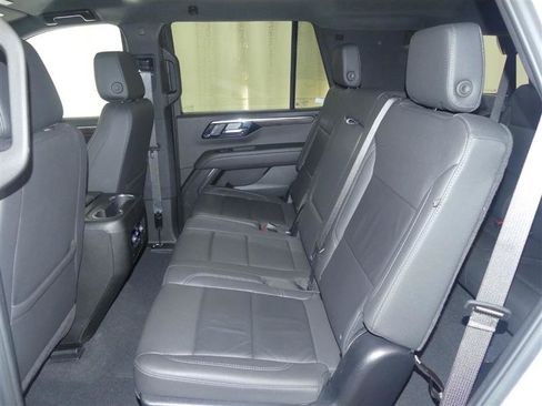 Used 2025 Chevrolet Tahoe LT AWD/4WD image 26