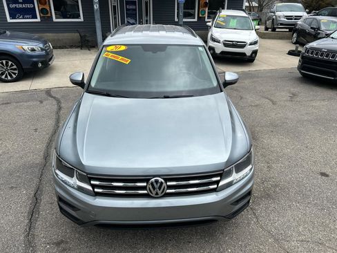Used 2020 Volkswagen Tiguan SE image 7