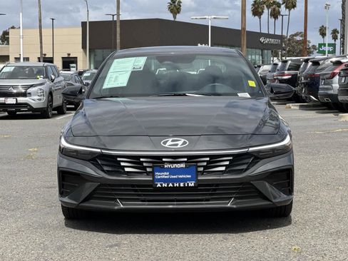 Certified 2025 Hyundai Elantra Sport image 2