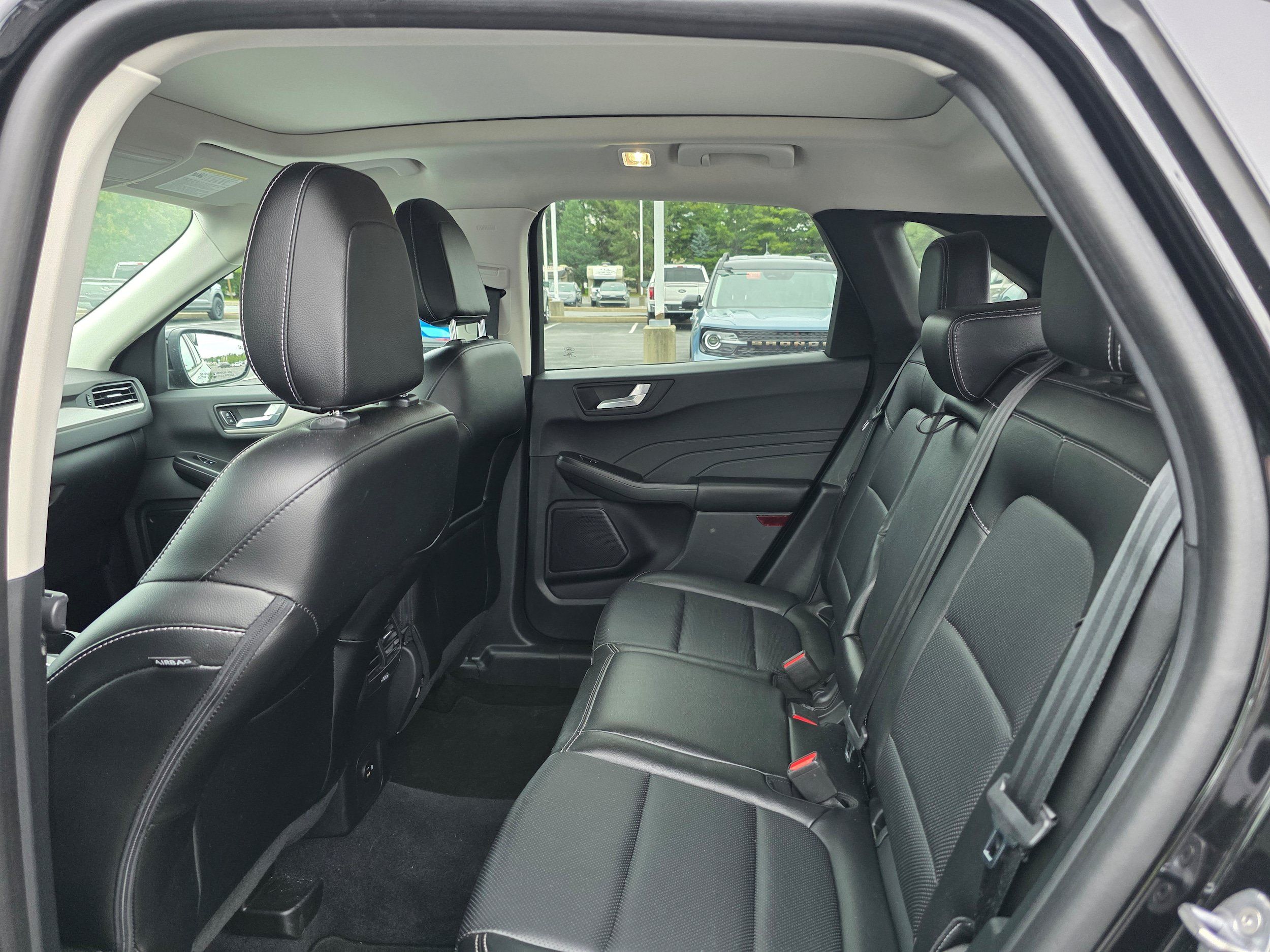 Used 2022 Ford Escape SEL AWD/4WD image 10