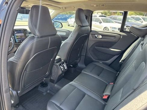 New 2025 Volvo XC40 B5 Core w/ Protection Package Premier image 20