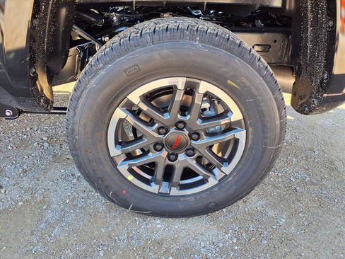 New 2026 Toyota Tacoma TRD Sport w/ TRD Sport Upgrade Package image 21