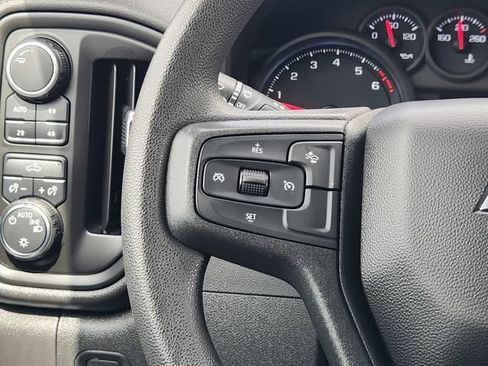 Used 2023 Chevrolet Silverado 1500 Custom Trail Boss AWD/4WD image 28