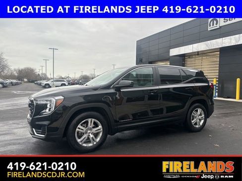 Used 2024 GMC Terrain SLE image 5