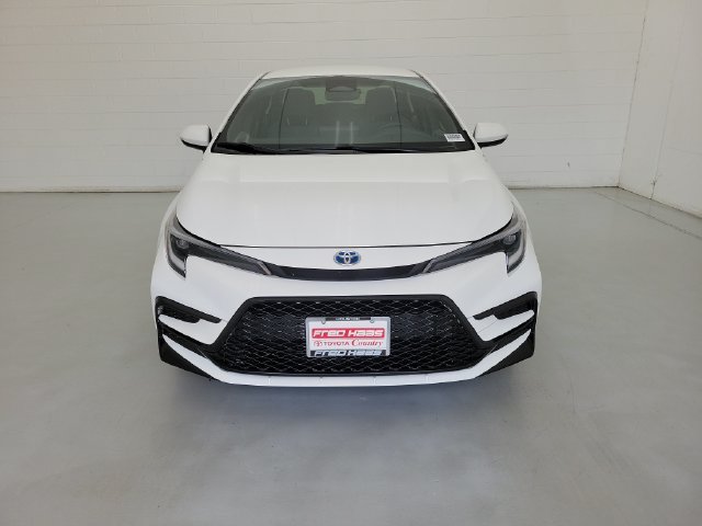 Used 2024 Toyota Corolla SE FWD image 3