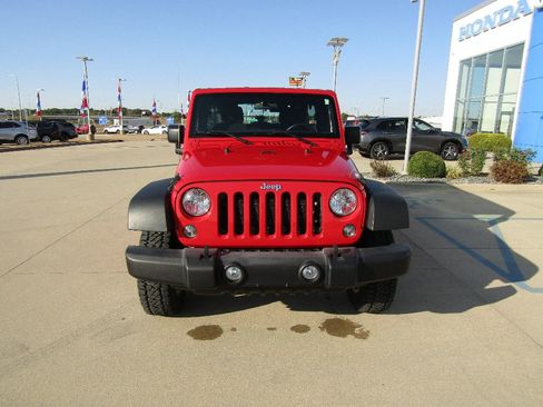 Used 2017 Jeep Wrangler Unlimited Sport w/ Max Tow Package image 2