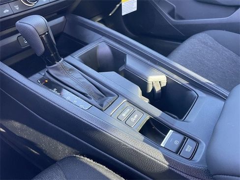 Certified 2025 Honda Accord LX image 19