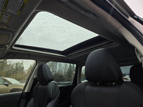 Used 2023 Subaru Forester Premium image 22