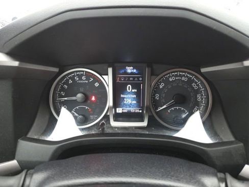 Used 2023 Toyota Tacoma Limited image 14