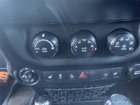 Used 2013 Jeep Wrangler Unlimited Sahara w/ Dual Top Group image 20