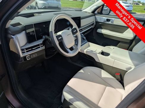 Used 2024 Hyundai Santa Fe Calligraphy AWD/4WD image 13