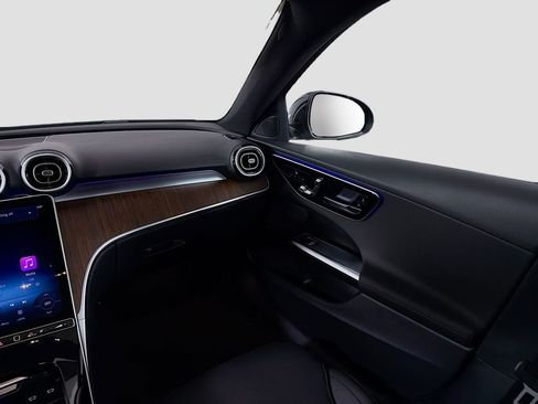 Used 2026 Mercedes-Benz C 300 4MATIC Sedan image 26