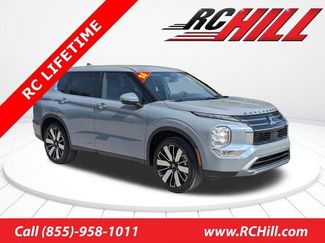 New 2026 Mitsubishi Outlander SE video 1