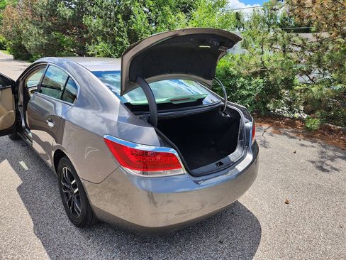 Used 2010 Buick LaCrosse CX FWD image 13