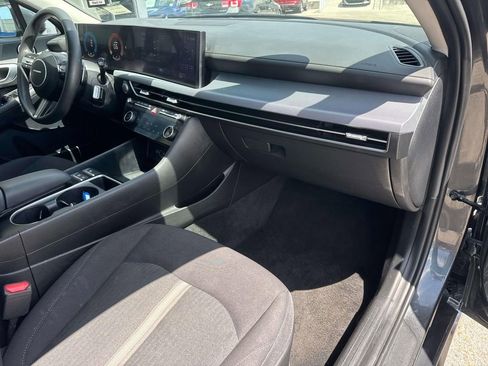 Used 2025 Hyundai Sonata SEL FWD image 13