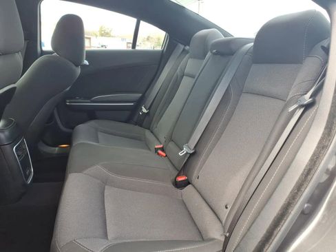 Used 2019 Dodge Charger SXT image 19